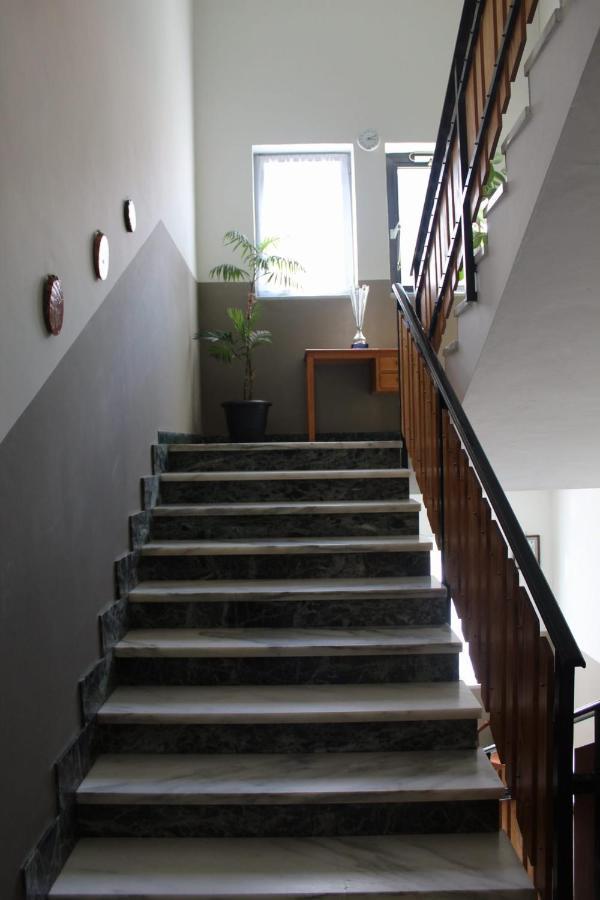 Hotel Casa Per Ferie Beatorosaz Cesana Torinese Exterior foto