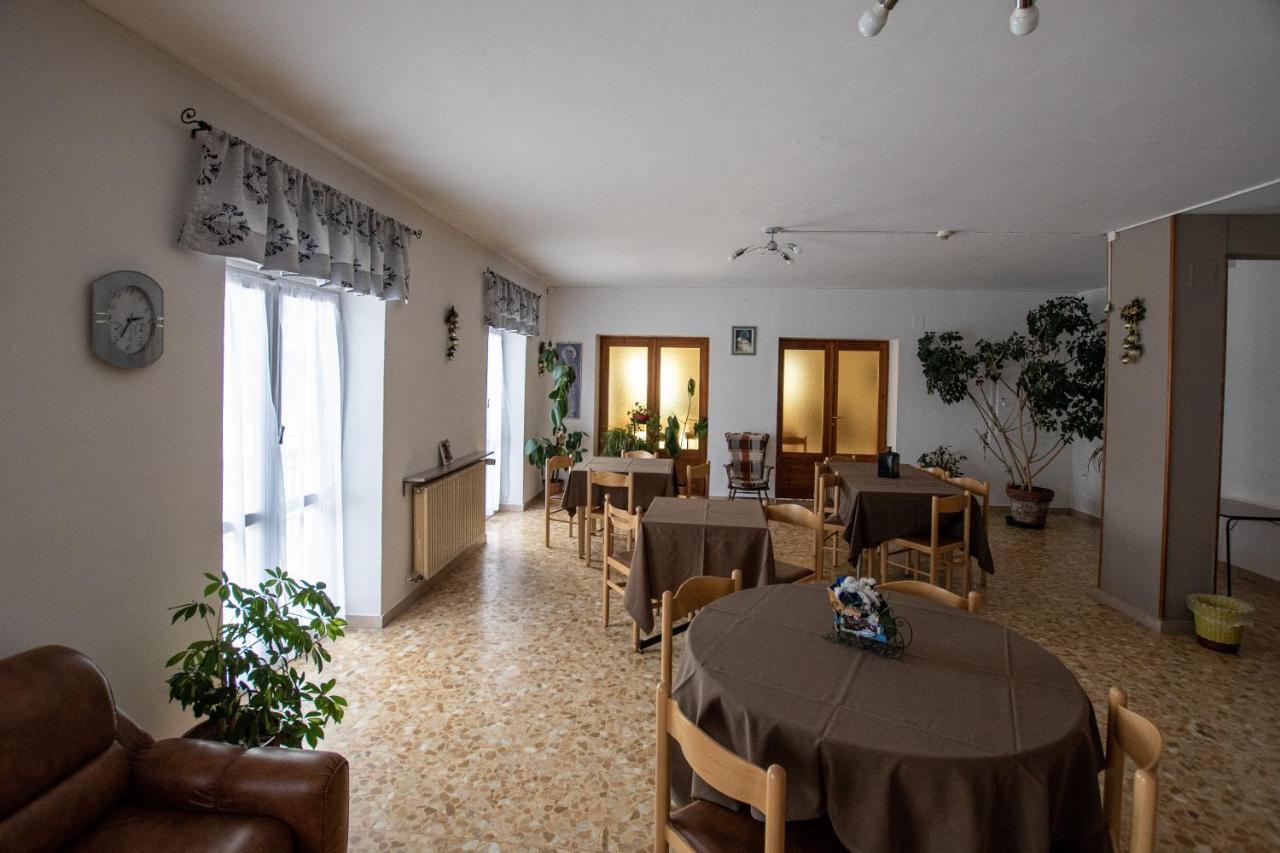 Hotel Casa Per Ferie Beatorosaz Cesana Torinese Exterior foto